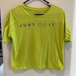 Nike Crop Tee